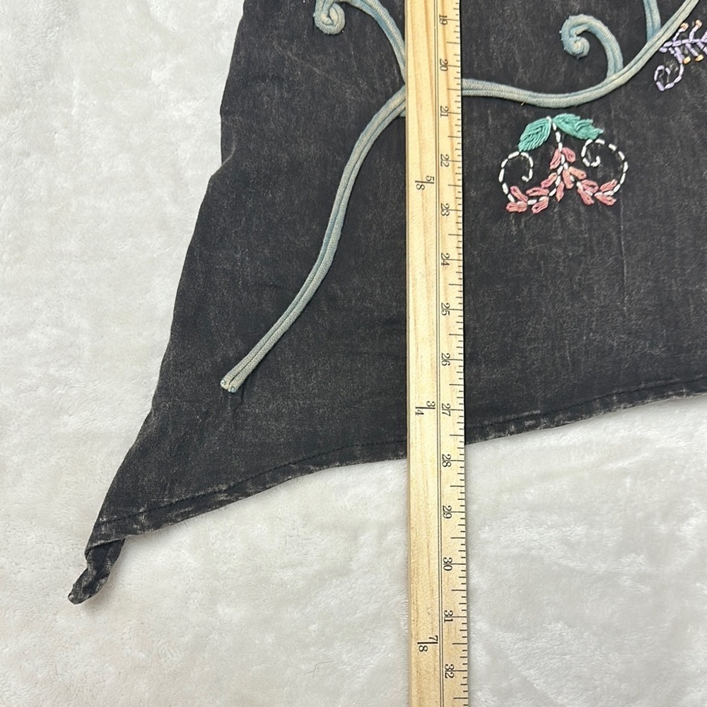 Black Asymmetrical Embellished Sleeveless Tank Top - Picture 5 of 6